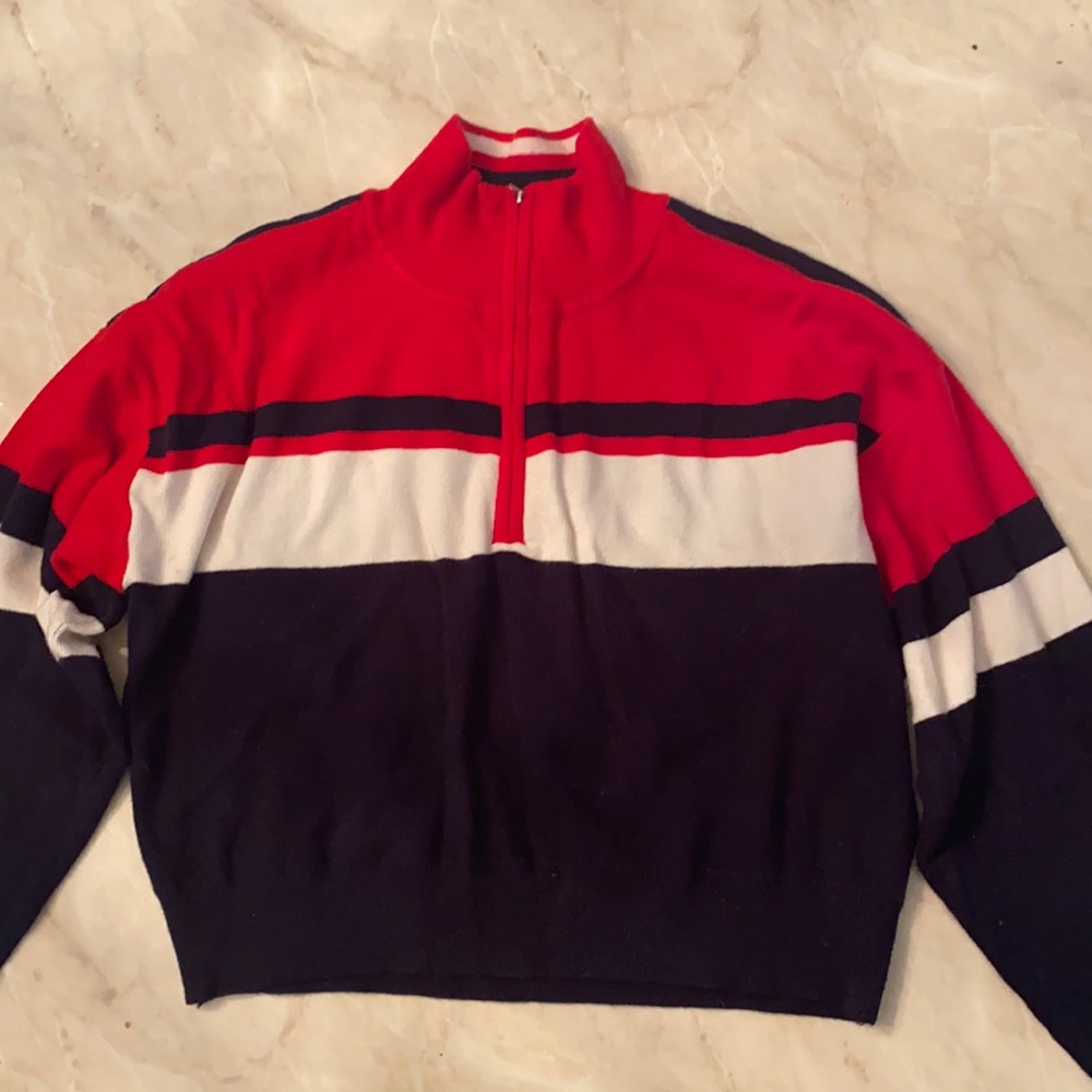 Sweater from pascun Kendall and Kylie collection